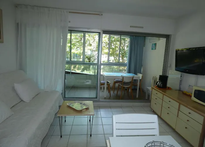 Moderne Avec Piscine, Proche Plage, Calme, Vert, Confort - Motte - Fr-1-328-105 Lejlighed